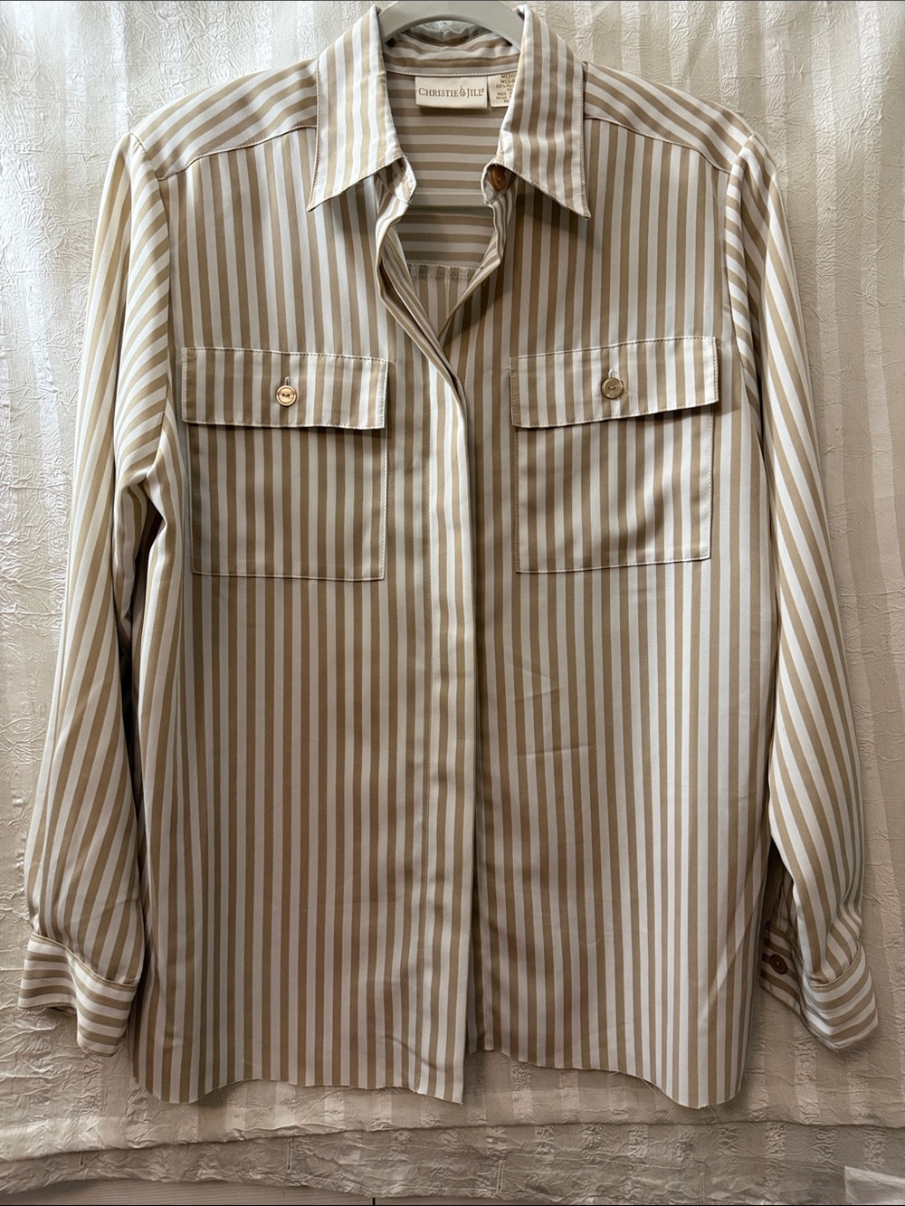 Christie & Jill Women’s Beige and White Stripe Button-Up Shirt, Size M